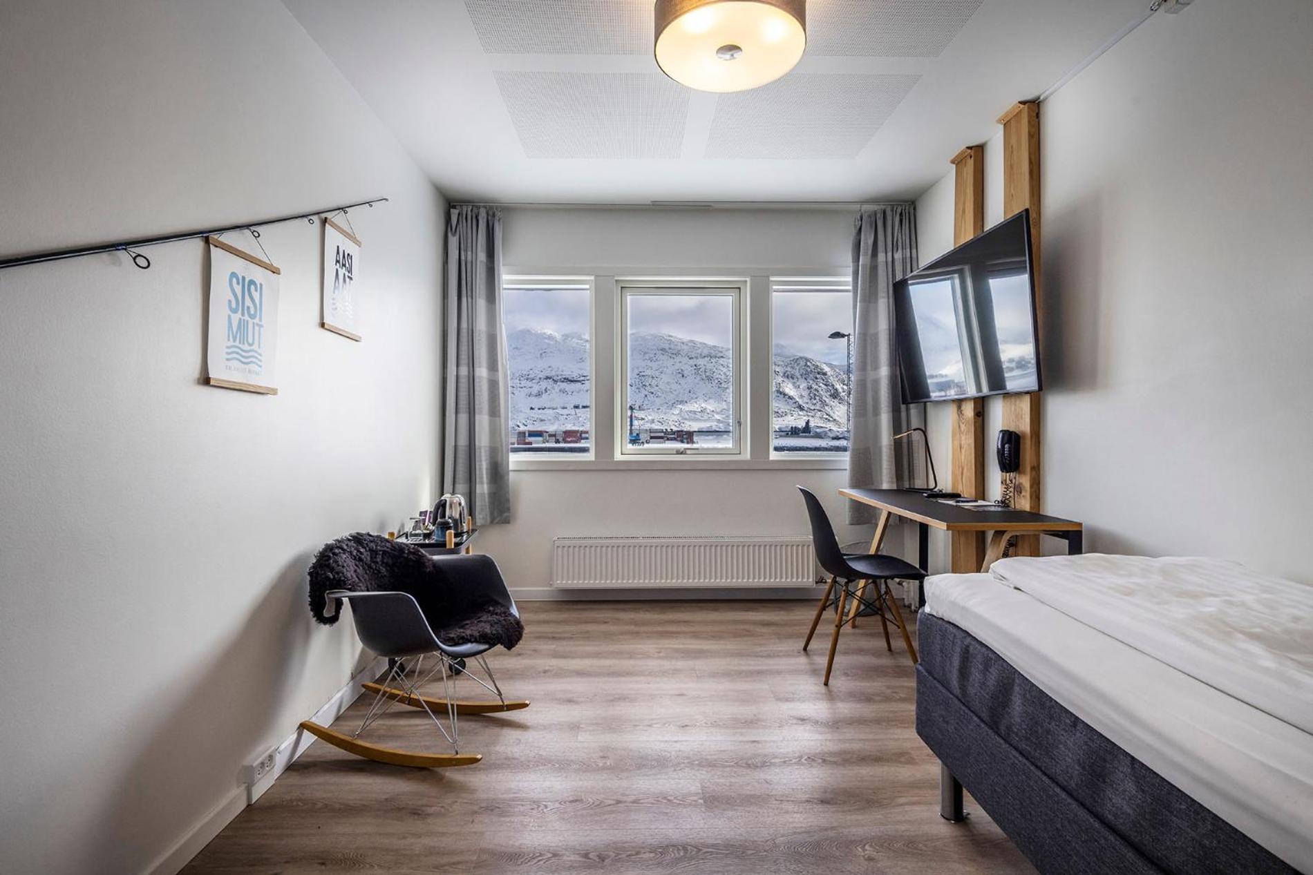 Hotel Soma Нуук Екстериор снимка